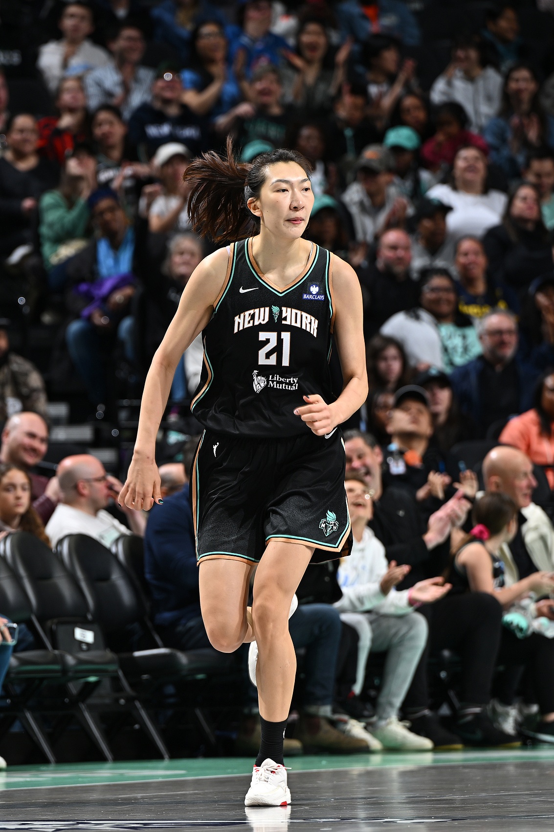 开云-得分全场最高！WNBA季前赛 韩旭10投6中&amp;罚球7中7砍20分2板1助2帽